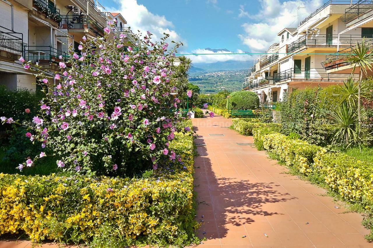 Stella Marina Διαμέρισμα Mascali Εξωτερικό φωτογραφία